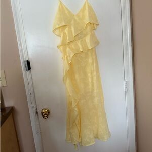 Butter yellow summer maxi dress size small NWT
